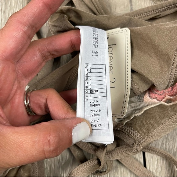 Forever 21 Lace Bralette size L - Picture 6 of 6